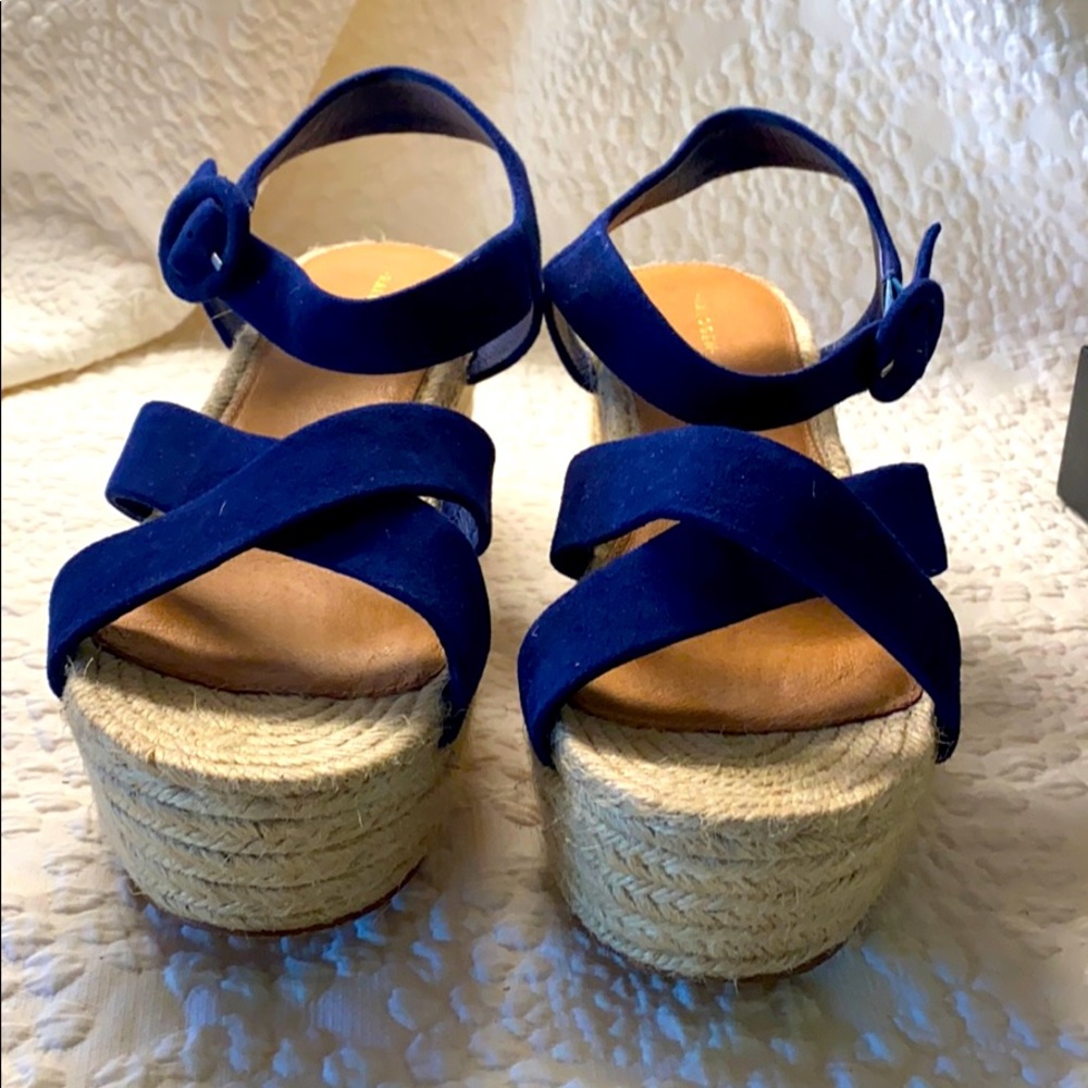 Halogen Blue Suede sandals size 11 EUC